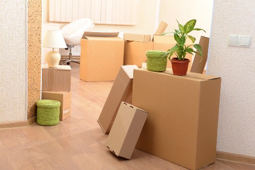 Local house removals in Bermondsey for flats and family homes
