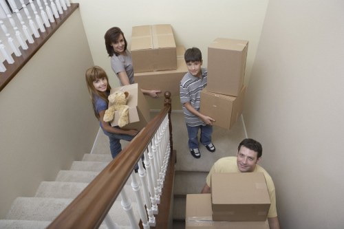 Bermondsey moving service with careful loading for flats and apartments
